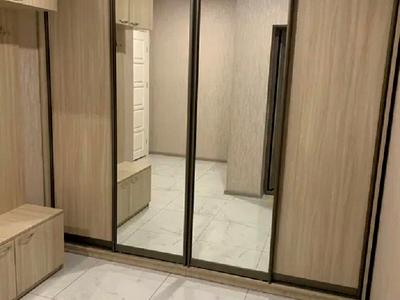 квартира по адресу Угорская ул., 10