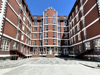 комерційна за адресою Дмитра Луценка вул. (Крейсера 