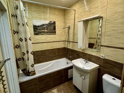 квартира за адресою Сім'ї Кульженків вул. (Петра Дегтяренка), 31-А