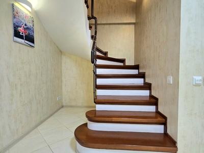 квартира за адресою Регенераторна вул., 4 к10