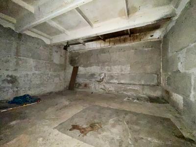 комерційна за адресою Жуковського вул., 32