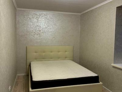 квартира за адресою Космонавтів вул., 10