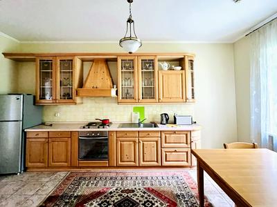 будинок за адресою Центральна вул.