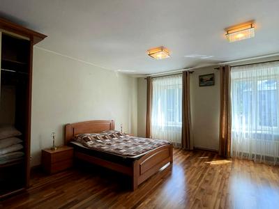 квартира по адресу Підвальна, 9