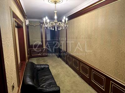 комерційна за адресою Костельна вул., 6