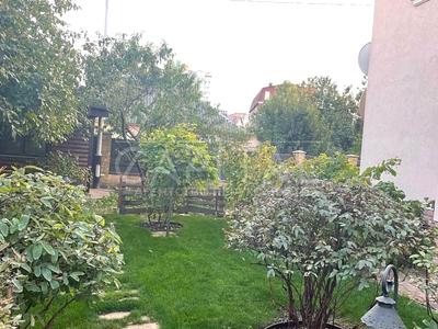 будинок за адресою Київ, Лугова вул.