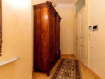 квартира за адресою Пекарська вул., 33