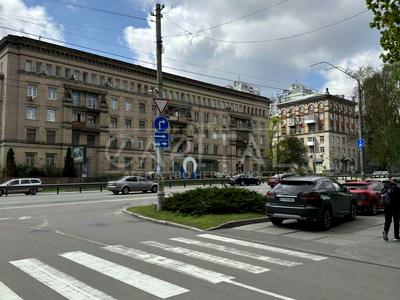 комерційна за адресою Берестейський просп. (Перемоги), 42