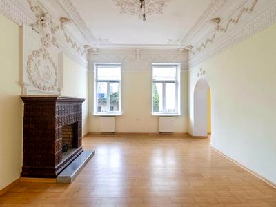 квартира за адресою Пекарська вул., 33