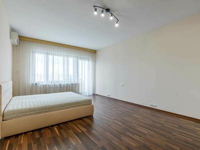 квартира за адресою Кропивницького вул., 10