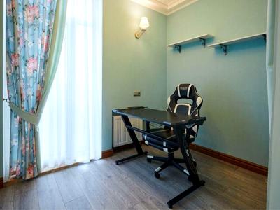квартира за адресою Регенераторна вул., 4