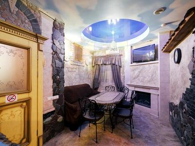 комерційна за адресою Петра Калнишевського вул. (Михайла Майорова), 7