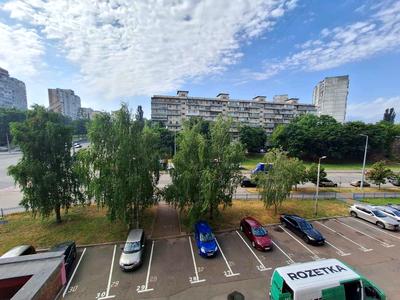 квартира за адресою Прилужна вул., 4/15