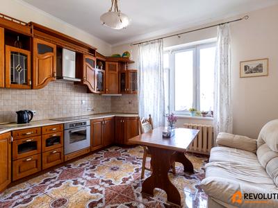 квартира по адресу Урловская ул., 16/37