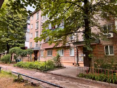 квартира за адресою Дніпро, Богдана Хмельницького просп. (Героїв Сталінграда), 10