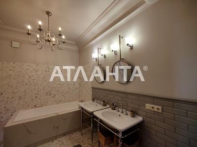 квартира за адресою Довженка вул., 4