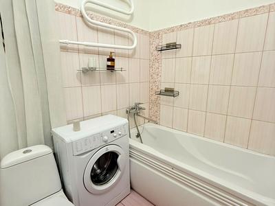 квартира по адресу Строителей ул., 12