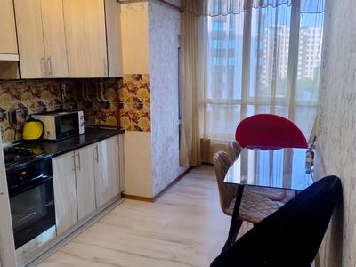 квартира по адресу Героев Небесной Сотни просп., 16/2
