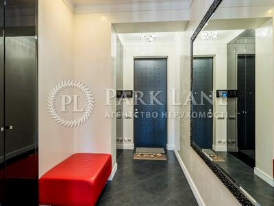 квартира за адресою Почайнинська вул., 70