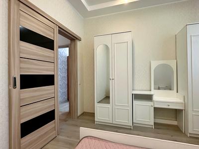 будинок за адресою Знам'янська вул. (Прапорна), 9