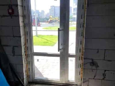 коммерческая по адресу Ревуцкого ул., 40-В