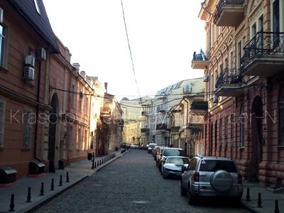 коммерческая по адресу Воронцовский пер., 2