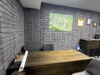 комерційна за адресою Центральна вул., 51-В