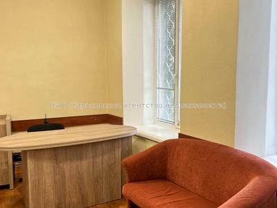 коммерческая по адресу Потебни ул., 2