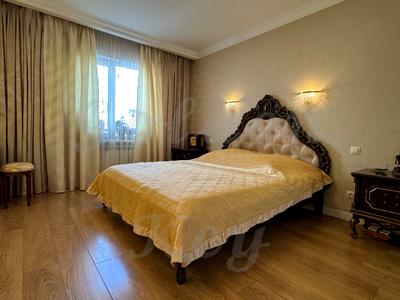 квартира за адресою Драгоманова вул., 12-А
