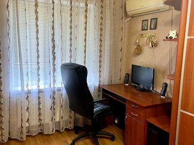 квартира за адресою Євгена Мельнікова вул., 31