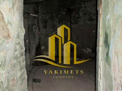 комерційна за адресою Головна вул., 12