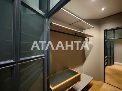 квартира за адресою Довженка вул., 4