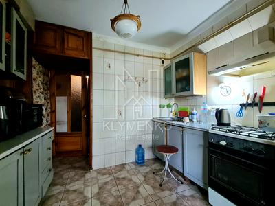 квартира за адресою Зодчих вул., 50-А