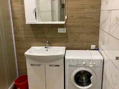 квартира по адресу Угорская ул., 10