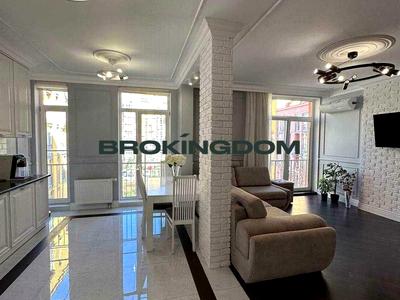 квартира за адресою Регенераторна вул., 4