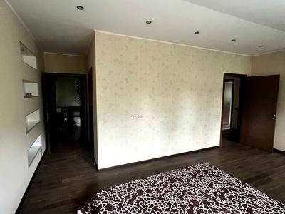 квартира по адресу Українська ул., 48