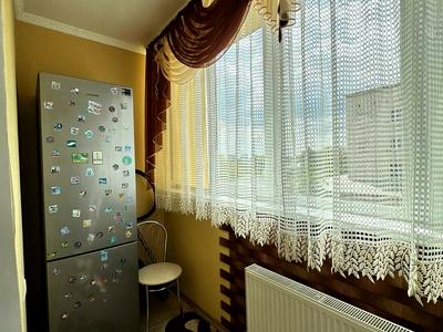 квартира за адресою Державності вул., 114в