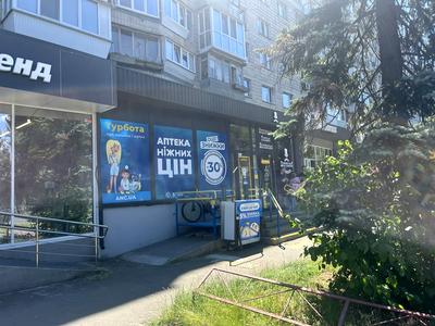 комерційна за адресою Русанівська набережна вул., 4