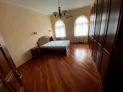 квартира за адресою Олеся Гончара вул., 67
