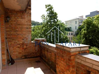 квартира за адресою Андріївська вул., 8/12