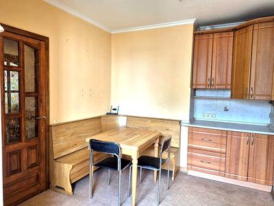 квартира по адресу Ревуцкого ул., 44-Б