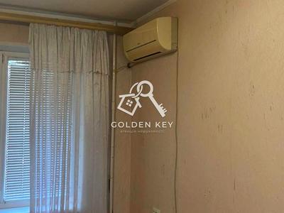 квартира за адресою Космонавтів вул., 27