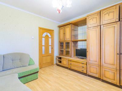 квартира за адресою Ревуцького вул., 7