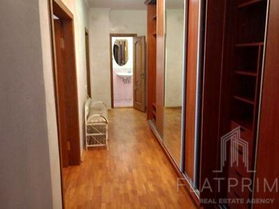 квартира по адресу Ревуцкого ул., 5