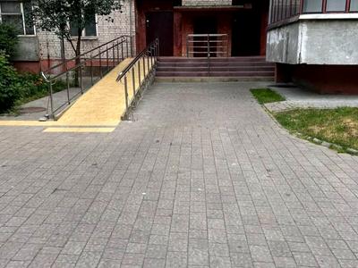 квартира за адресою Наукова, 61