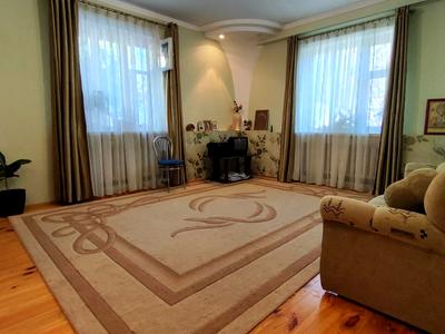 комерційна за адресою Хлібопекарська вул. (Воровського), 27