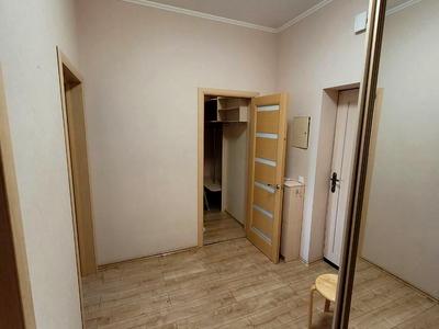 квартира за адресою Дніпровська набережна вул., 14