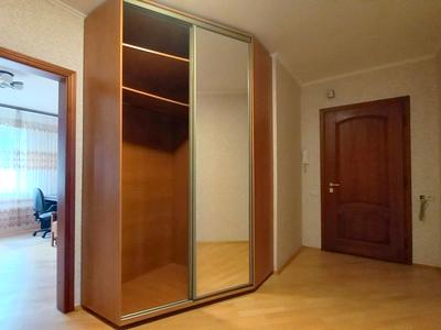 квартира за адресою Автозаводська вул., 63