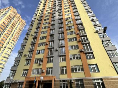 квартира за адресою Сім'ї Кульженків вул. (Петра Дегтяренка), 31-А