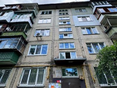 квартира по адресу Строителей ул., 16